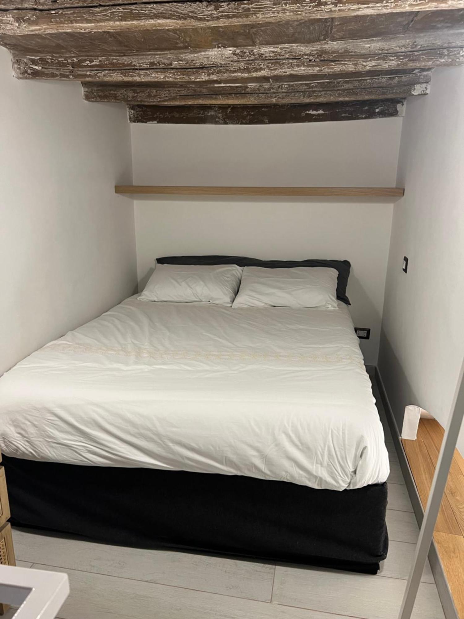 Loft A Piazza Di Spagna, Rome